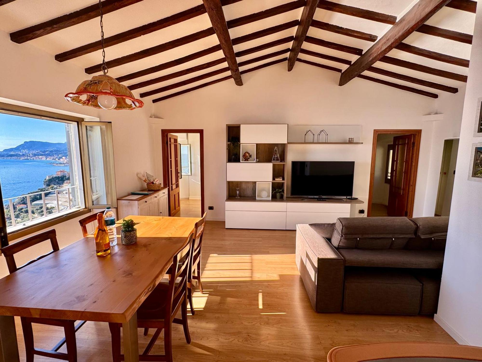 Apartamento Kiss Of Sea - Balzi Rossi & Baia Beniamin Ventimiglia Exterior foto