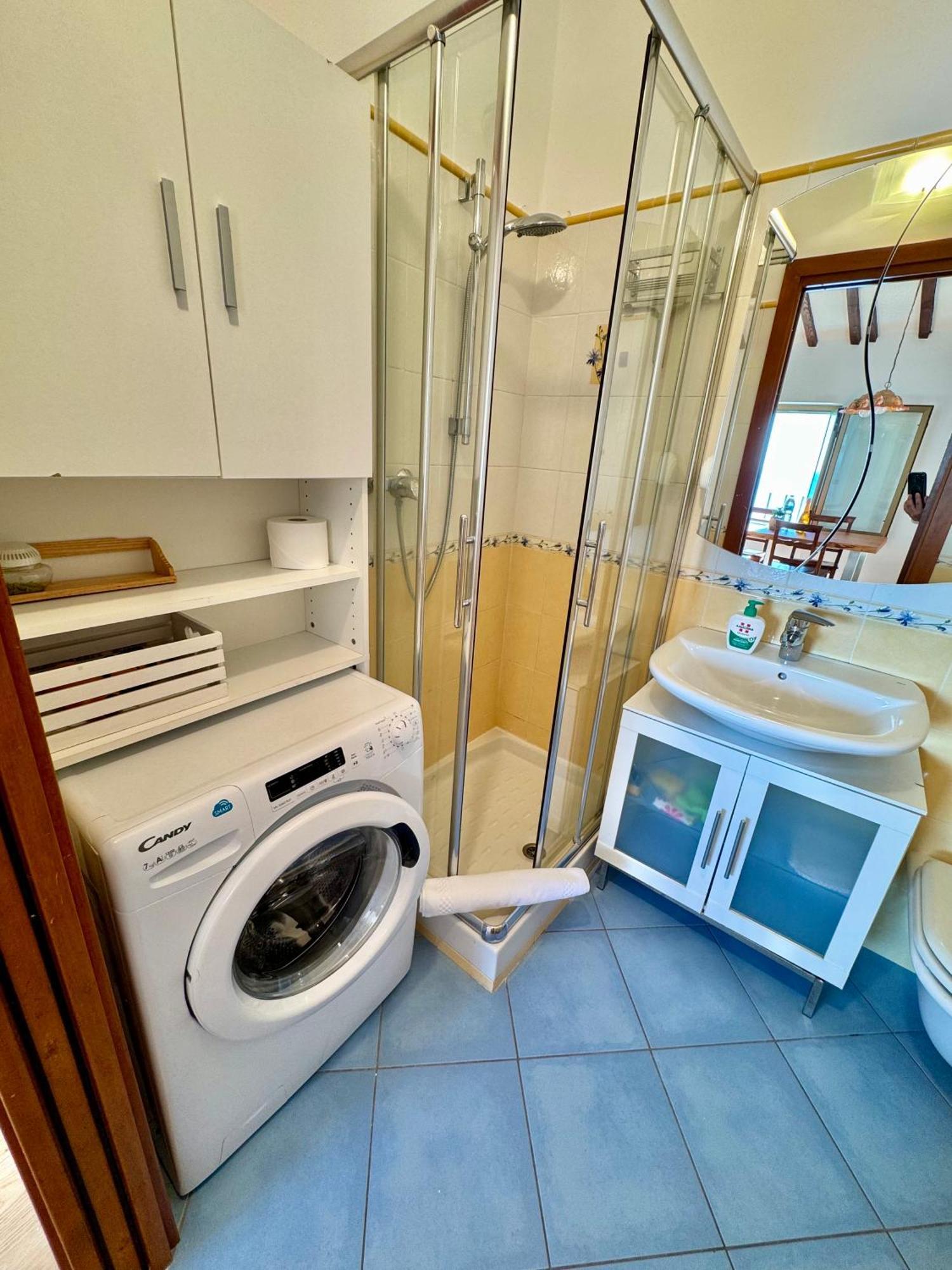 Apartamento Kiss Of Sea - Balzi Rossi & Baia Beniamin Ventimiglia Exterior foto